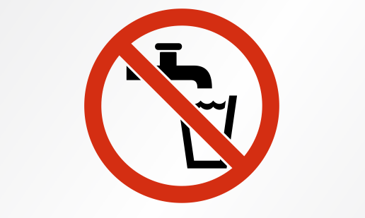 Ni voda u Kotoru nije za piće Ni voda u Kotoru nije za piće