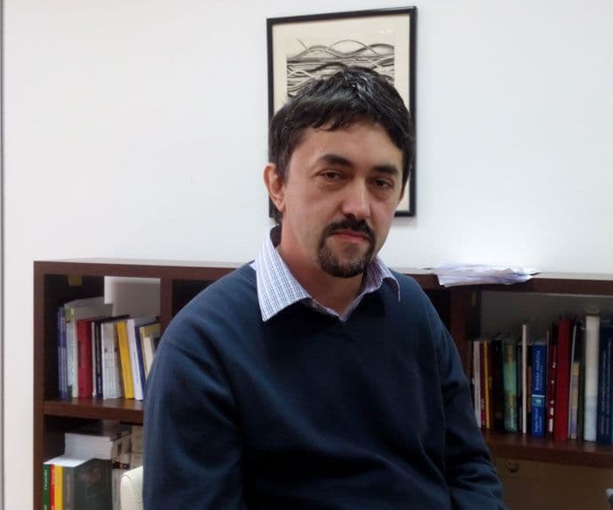 Dr Vladimir PEŠIĆ, UCG: Nauku ne treba banalizovati Dr Vladimir PEŠIĆ, UCG: Nauku ne treba banalizovati