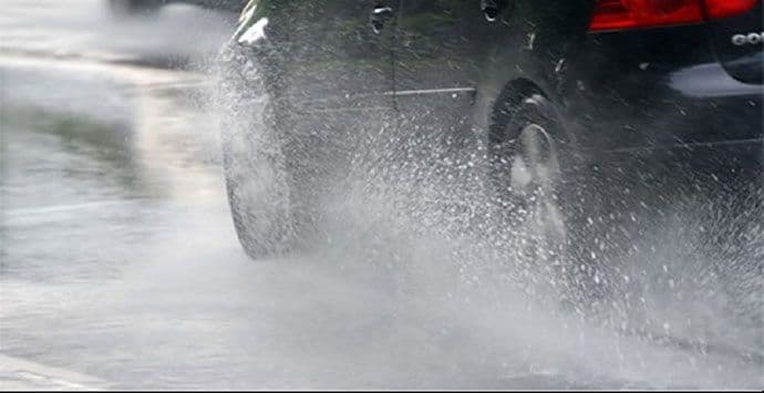 AMSCG: Oprezno zbog klizavih puteva i odrona  AMSCG: Oprezno zbog klizavih puteva i odrona