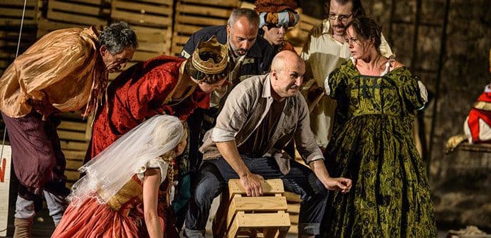 "Predstava Hamleta u selu Mrduša Donja" na Velikoj sceni "Predstava Hamleta u selu Mrduša Donja" na Velikoj sceni