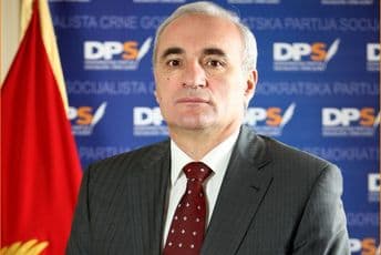 Tarzan Milošević bio u "Kraun plazi" kad su pucali u Daku Davidovića Tarzan Milošević bio u "Kraun plazi" kad su pucali u Daku Davidovića