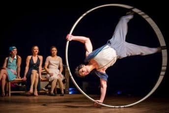 Francuski kabare-cirkus u Crnogorskom narodnom pozorištu