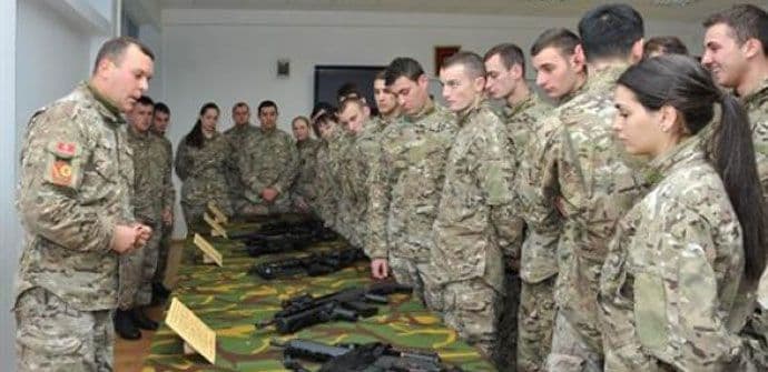 Unaprijediti saradnju sa Grčkom u oblasti školovanja kadeta Unaprijediti saradnju sa Grčkom u oblasti školovanja kadeta