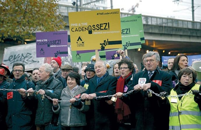 Francuska: Umjesto radnika gazde izašle na ulicu Francuska: Umjesto radnika gazde izašle na ulicu