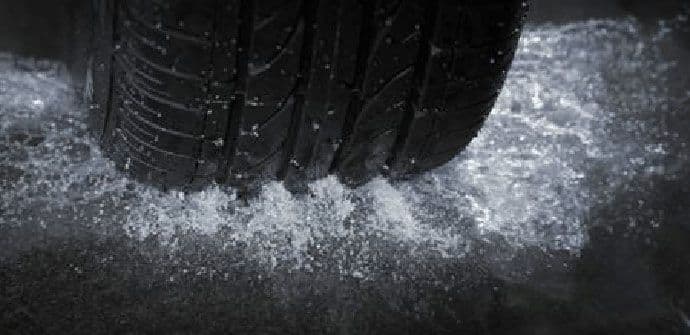 AMSCG: Oprezno zbog mokrih i klizavih puteva AMSCG: Oprezno zbog mokrih i klizavih puteva