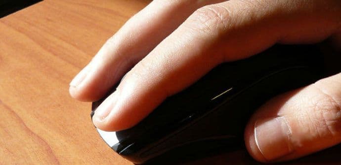 Koliko kilometara dnevno pređete kompjuterskim mišem? Koliko kilometara dnevno pređete kompjuterskim mišem?