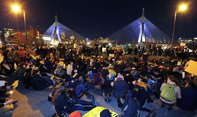 SAD na nogama: Protest zbog odluke porote SAD na nogama: Protest zbog odluke porote