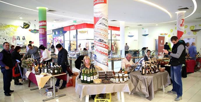 VIDEO: U Bazaru počeli „Dani vina i maslinovog ulja“ VIDEO: U Bazaru počeli „Dani vina i maslinovog ulja“