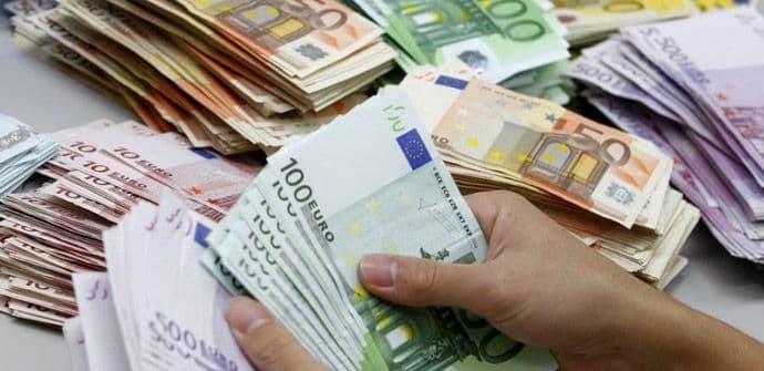 Pravo ne poznaje norme koje traži Udruženje banaka Pravo ne poznaje norme koje traži Udruženje banaka