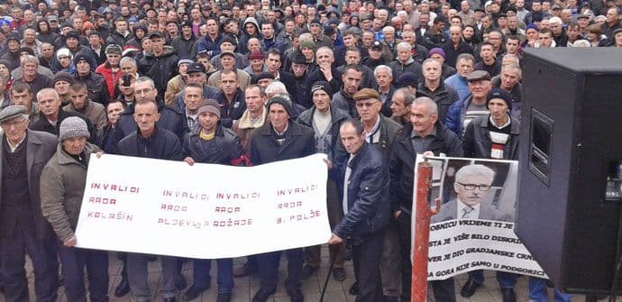 Invalidi rada: Ministar Bošković očigledno ima namjeru da se inati sa građanima sjevera Invalidi rada: Ministar Bošković očigledno ima namjeru da se inati sa građanima sjevera