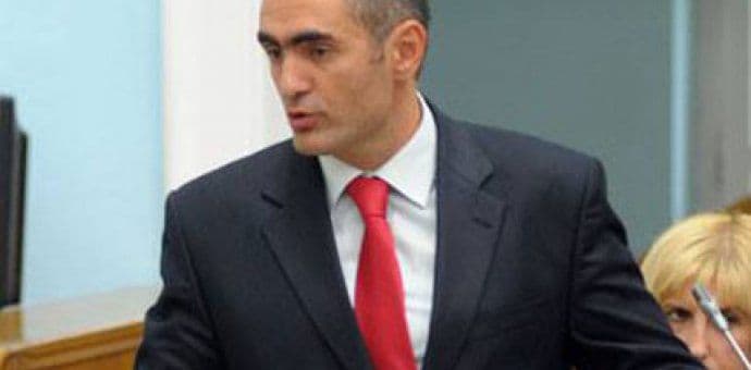 DAMJANOVIĆ: Partije dobijaju manje novca od NVO DAMJANOVIĆ: Partije dobijaju manje novca od NVO