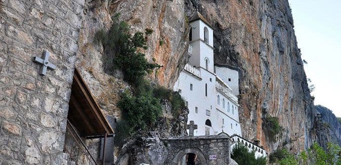 UP: Uhapšen zbog sumnje da je iz Ostroga ukrao 1.500 eura UP: Uhapšen zbog sumnje da je iz Ostroga ukrao 1.500 eura