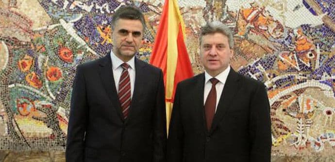 Mitrović predao akreditivna pisma predsjedniku Makedonije Mitrović predao akreditivna pisma predsjedniku Makedonije