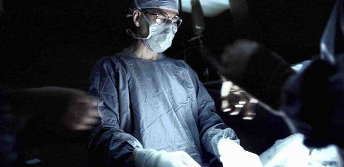 Zašto hirurzi slušaju muziku tokom operacija? Zašto hirurzi slušaju muziku tokom operacija?