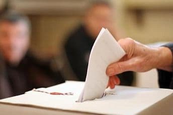 Odložiti izbore i zbog novog sastava DIK-a Odložiti izbore i zbog novog sastava DIK-a