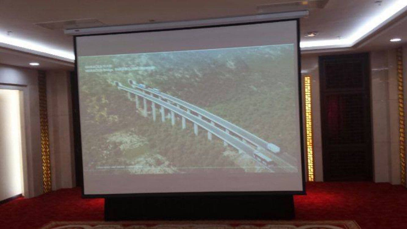 Kinezi danas predstavljaju projekat izgradnje autoputa Kinezi danas predstavljaju projekat izgradnje autoputa