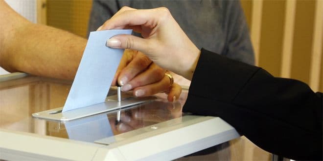 Herceg Novi: Zatvorena birališta, do 19 sati glasalo 66,1 odsto birača Herceg Novi: Zatvorena birališta, do 19 sati glasalo 66,1 odsto birača