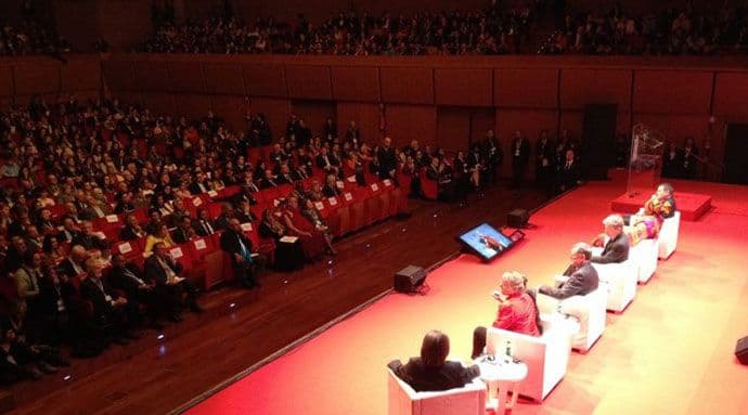 Nobelovci: Velike sile bi mogle da pokrenu novi "hladni rat" Nobelovci: Velike sile bi mogle da pokrenu novi "hladni rat"