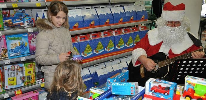 Roda obradovala roditelje i mališane Roda obradovala roditelje i mališane