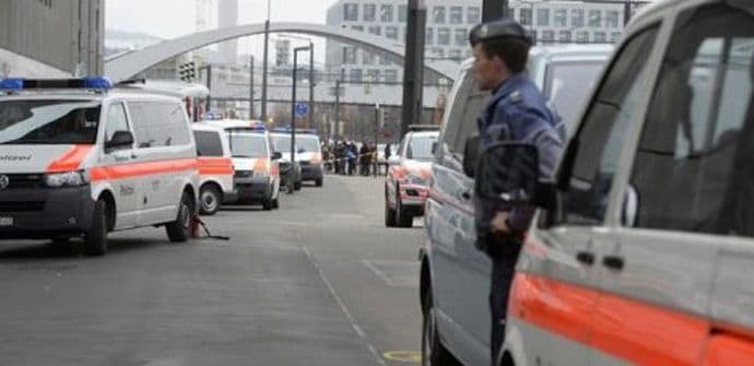 Aerodrom u Cirihu djelimično zatvoren "zbog opasnosti“ Aerodrom u Cirihu djelimično zatvoren "zbog opasnosti“