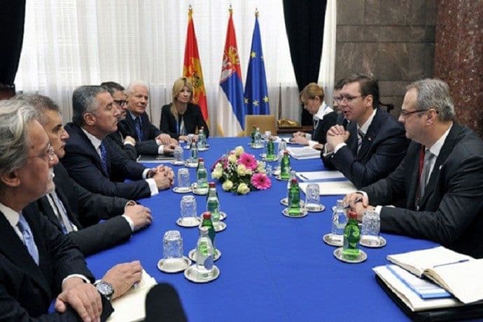 Đukanović i Vučić dogovorili sjednicu vlada Srbije i Crne Gore Đukanović i Vučić dogovorili sjednicu vlada Srbije i Crne Gore