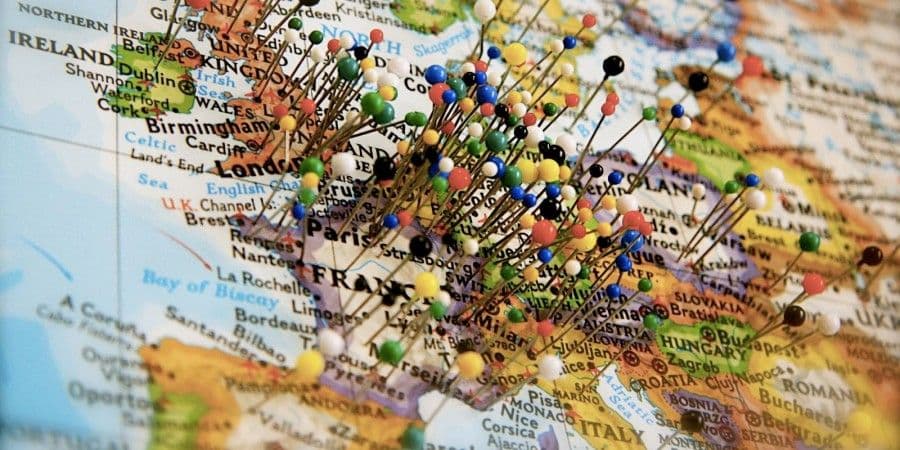 Za punoljetstvo pasoš na poklon Za punoljetstvo pasoš na poklon