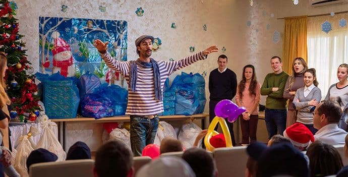 Zaposleni u Porto Montenegru prikupili 3.500 eura za djecu u Bijeloj Zaposleni u Porto Montenegru prikupili 3.500 eura za djecu u Bijeloj