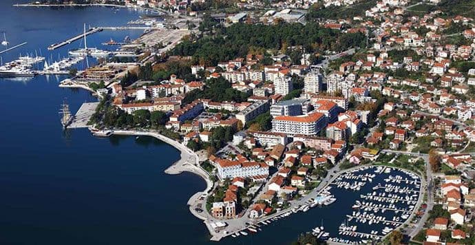 Humanitarni bazar u ponedeljak u Tivtu Humanitarni bazar u ponedeljak u Tivtu