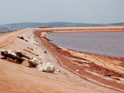 SB predlaže zatvaranje bazena crvenog mulja, Vlada čeka Denkoviča SB predlaže zatvaranje bazena crvenog mulja, Vlada čeka Denkoviča