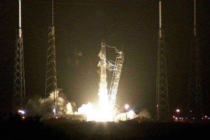 Space X i NASA odgodili lansiranje Dragona Space X i NASA odgodili lansiranje Dragona