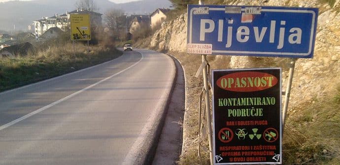 Breznica: Table sa natpisima "Pljevlja, kontaminirano područje" Breznica: Table sa natpisima "Pljevlja, kontaminirano područje"
