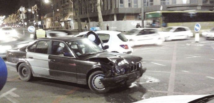 Skrivio udes, ostavio majku u autu i pobjegao Skrivio udes, ostavio majku u autu i pobjegao