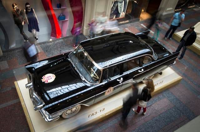 Kolaps auto-industrije zbog rublje Kolaps auto-industrije zbog rublje