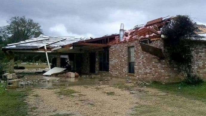 Nevrijeme u Misisipiju, više od četvoro poginulih Nevrijeme u Misisipiju, više od četvoro poginulih