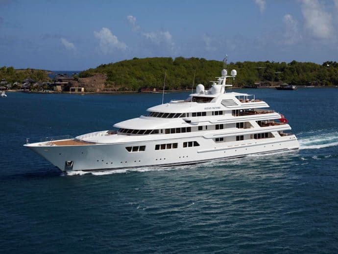 Mega jahta "Ocean Victory" u marini Porto Montenegro Mega jahta "Ocean Victory" u marini Porto Montenegro