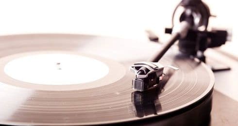 PONOVO U MODI: Gramofonske ploče se vraćaju na tržište PONOVO U MODI: Gramofonske ploče se vraćaju na tržište
