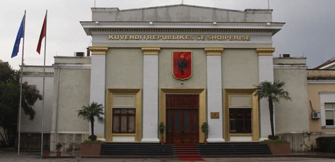 Opozicija se vratila u parlament Opozicija se vratila u parlament