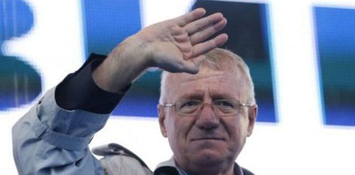 Šešelj čestitao katolički Božić Šešelj čestitao katolički Božić