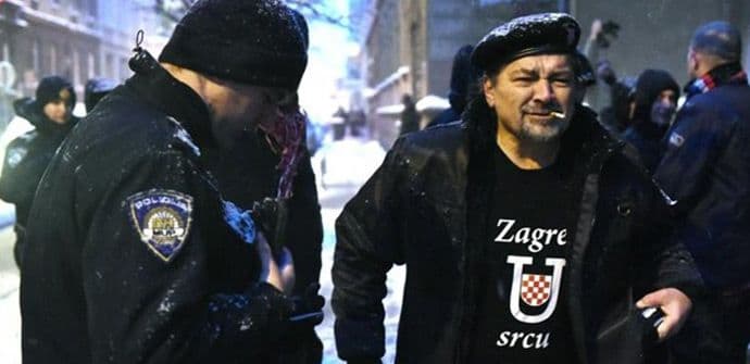 ZAGREB: Sukob pred crkvom zbog mise za Pavelića ZAGREB: Sukob pred crkvom zbog mise za Pavelića