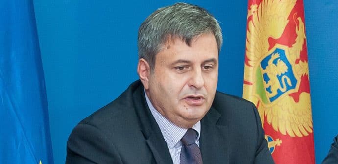 RADUNOVIĆ: Platoi ispred Vlade i parlamenta biće mali za sve učesnike višednevnih protesta RADUNOVIĆ: Platoi ispred Vlade i parlamenta biće mali za sve učesnike višednevnih protesta