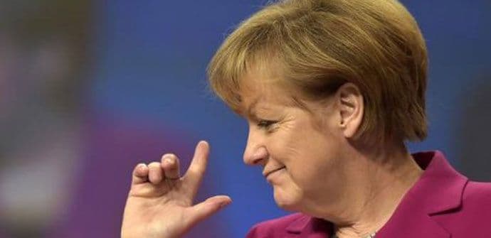 Merkel poručila Putinu: Nećemo dozvoliti da vlada "pravo jačeg" Merkel poručila Putinu: Nećemo dozvoliti da vlada "pravo jačeg"