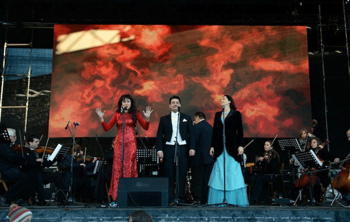 BUDVA: Valcer za 1. januar i oduševljenje uz klasičnu muziku BUDVA: Valcer za 1. januar i oduševljenje uz klasičnu muziku