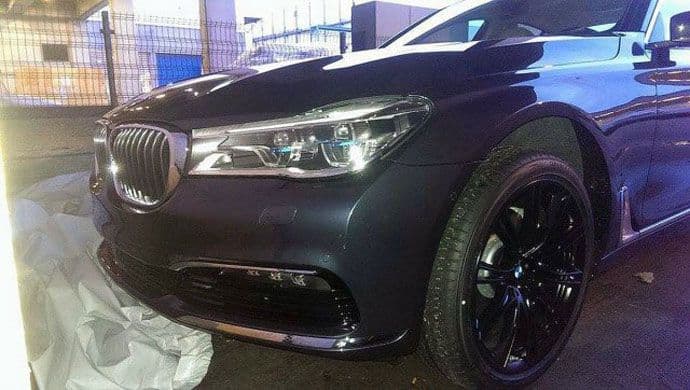 Prve fotografije novog BMW Serije 7 Prve fotografije novog BMW Serije 7