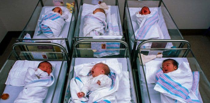 KCCG: Rođene 24 bebe u prva tri dana 2015. godine KCCG: Rođene 24 bebe u prva tri dana 2015. godine