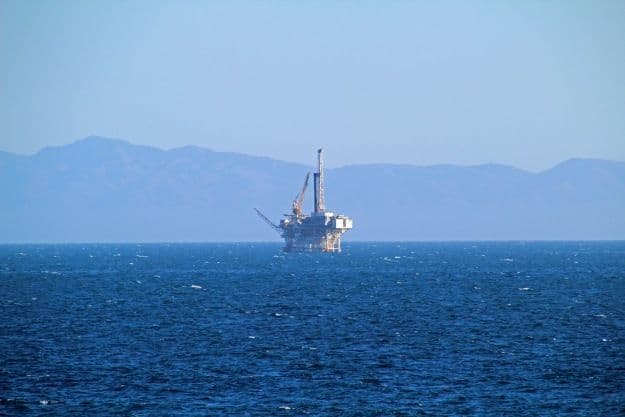 Nafta će se istraživati samo sa broda, ekologija u potpunosti zaštićena Nafta će se istraživati samo sa broda, ekologija u potpunosti zaštićena