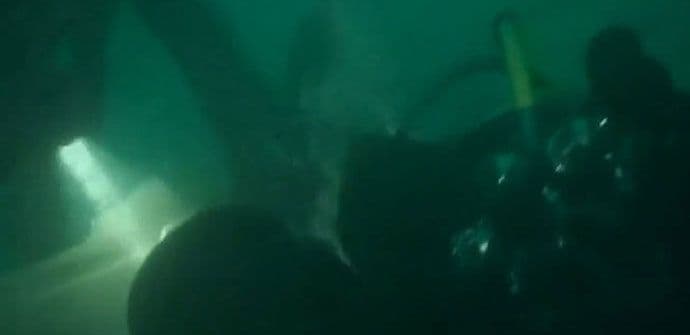 Otkriven signal crne kutije aviona „Air Asia“ (VIDEO) Otkriven signal crne kutije aviona „Air Asia“ (VIDEO)