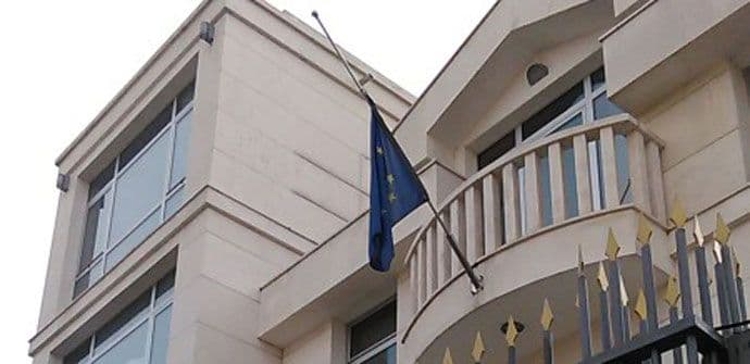 Delegacija EU odala počast francuskim žrtvama Delegacija EU odala počast francuskim žrtvama