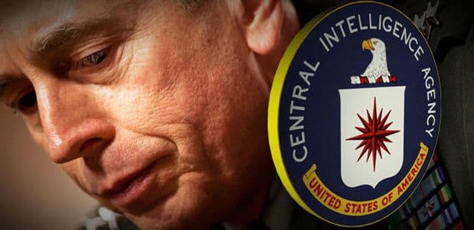 Bivši direktor CIA-e pred sudom zbog odavanja informacija? Bivši direktor CIA-e pred sudom zbog odavanja informacija?