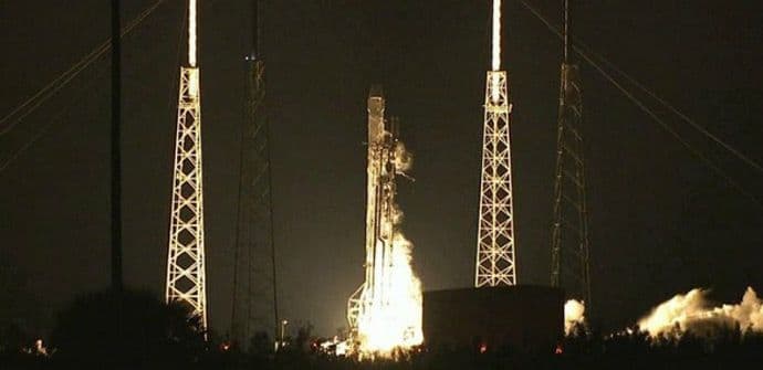 „SpaceX“ konačno poletio „SpaceX“ konačno poletio