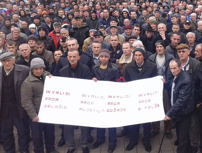 Invalidi rada sa sjevera dogovaraju protest u Kolašinu Invalidi rada sa sjevera dogovaraju protest u Kolašinu